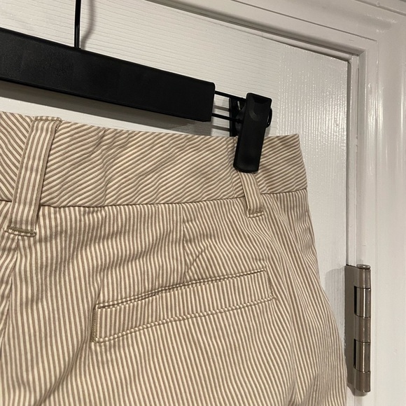 Old Navy Size 8 Khaki Cream Stripe Stretch Mid Rise Straight Leg Cropped Pants - Picture 7 of 12